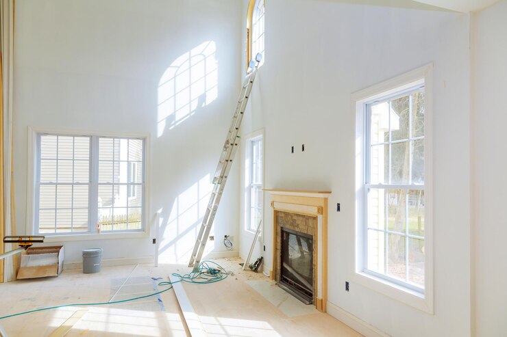 Austin homeowners communicating with their remodeling contractor during a renovation